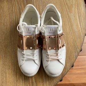 Valentino Rockstud Untitled Rose Gold